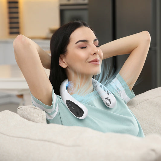 Cool Breeze Anywhere – Portable Folding USB Fan
